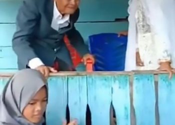 100 vjeçari martohet me nusen 20-vjeçare megjithë diferencën 80-vjecare në moshë