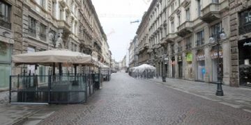 Surreale! Jeta e përditshme në Milano në kohën e koronavirusit, rrugët bosh
