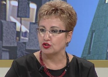 Djali im rezulton me COVID-19! Deputetja e PS në vetëkarantinim bashkë me familjen: Ja apeli i saj si nënë!