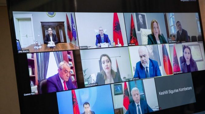 Nga masat e marra kundër COVID-19 tek përballimi i situatës ekonomike! Ja çfarë diskutuan Meta-Rama-Basha në mbledhjen e KS-ës!