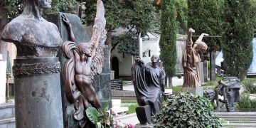 Sërish ditë e zezë për Italinë: Ndërrojnë jetë 662 persona, shkon në 80.539 numri i të infektuarve