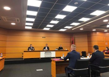 Vetingu: Shkarkohen nga detyra gjyqtari i akuzuar për atentat ndaj Ramiz Alisë dhe anëtari i Gjykatës së Posaçme