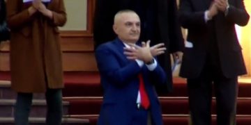 Protesta dhe idiotsitë e Ilir Metës: Ja çfarë shkruajnë mediat e huaja për protestën!