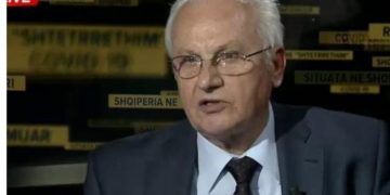 Dush para gjumit për të parandaluar koronavirusin dhe disa këshilla të vyera! Mjeku i njohur Isuf Kalo i jep përgjigje teorive që po bën “xhiron” në rrjetet sociale