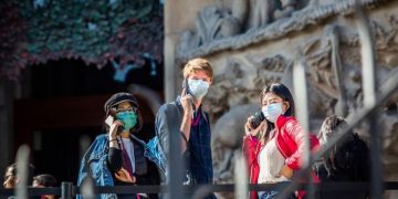 Spanja po bëhet Italia e re, qindra humbje jete dhe mijëra të prekur janë regjistruar në vetëm pak ditë