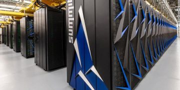 Krijohet superkompjuteri më i shpejtë në botë që mund të ndalojë përhapjen e virusit! Ja si funksionon