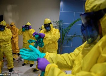 Shokohen shkencëtarët/ Kontrollojnë anijen ku kishin qëndruar të infektuarit me koronavirus dhe zbulojnë detajin e frikshëm (Nuk do ta besoni se sa ditë ka arritur të mbijetojë në një sipërfaqe virusi)