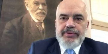 “Me hir ose pahir, të gjithë…”, Rama shtrëngon masat, tjetër njoftim për lejet e pazarit: Ja pse shifrat nuk po bëhen alarmante (Publikon videon si të aplikoni që duhet ta shihni të gjithë)