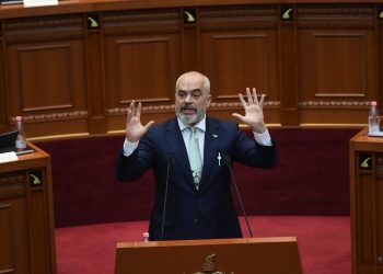 Shpërthen Edi Rama: Çfarë plehrash! Koalicioni ‘Media-President-Opozitë’ ju qajnë hallin të “shkretëve” që kanë… v.rarë