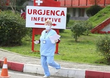 E dashur infermjere, i dashur doktor…!