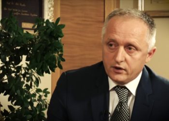 5 javë i vetëizoluar: Rrëfimi prekës i Lutfi Dervishit për sëmundjen, si një thirrje alarmuese për rrezikun që na kanoset
