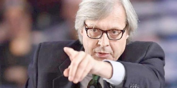 Sgarbi në kundërfushatë ndaj coronavirusit: Po tallin b***ën me mbarë botën!