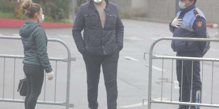 Infektohet me Covid 19 drejtori i Urgjencës, Skënder Brataj