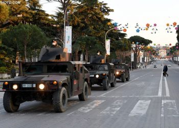 Nuk u tremb nga Garda më 21 janar, pse trembet nga FA?! Basha: Pse nxirret ushtria në rrugë, do vrasë virusin me mitraloz?