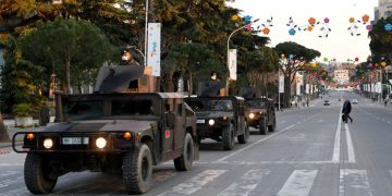 Nuk u tremb nga Garda më 21 janar, pse trembet nga FA?! Basha: Pse nxirret ushtria në rrugë, do vrasë virusin me mitraloz?