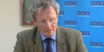 “Respekti ynë më i madh për punonjësit e vijës së parë”, OSBE për COVID-19: Lajm i mirë që s’ka rritje shpërthyese të infektimeve