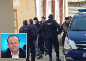 U ndalua bashkë me Çilin, gjykata jep masën për drejtorin juridik të UET-së dhe 30 të tjerë