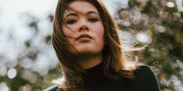 Për të gjithë meshkujt palaço që ngrejnë dorë mbi femrat