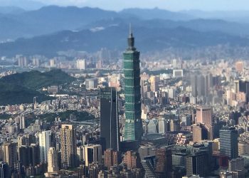 Vetëm 130 km nga Kina, si e izoloi koronavirusin Tajvani?!