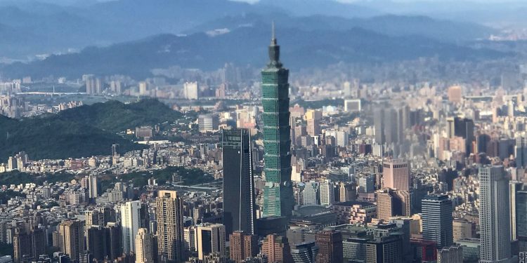 Vetëm 130 km nga Kina, si e izoloi koronavirusin Tajvani?!