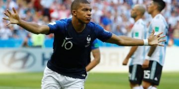 Me dhimbje fyti dhe mungesa në stërvitje, ylli i njohur i futbollit Kylian Mbappe i nënshtrohet testit të koronavirusit