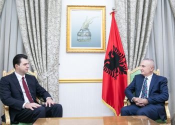 Vendimet e nxituara dhe idetë absurde, si reflektim i qorrsokakut ku është futur opozita