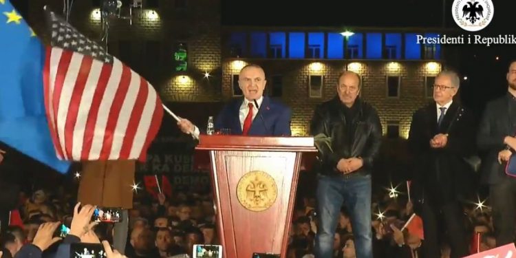 SHBA shtanget dhe distancohet nga Ilir Meta, presidenti nuk nguroi të na turpëroj: S’kemi asnjë lidhje me të