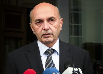 Isa Mustafa: Për “Pranverën kosovare” flasin nga e njëjta kuzhinë që përkrahte gjakderdhjen në Shqipëri në vitin 1997