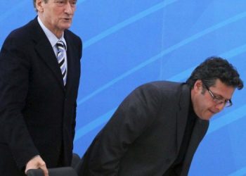 Po pse more i sëmurë e ndihmove me mjekë Italinë?! Paloku i SHQUP-it  “shpërthen” ndaj Ramës: Ti je vetëm një ekzibicionist, delirant, mitoman, dështak, defiçent dhe fatkeqesi për ne