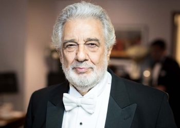 Placido Domingo, këngëtari legjendar i Operas preket nga koronavirusi