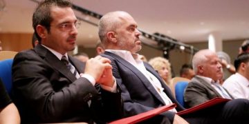 A do rikthehet Tahiri në PS?! Rama surprizon me përgjigjen: S’ka mbaruar procesi gjyqësor