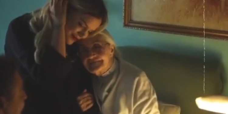 Nuk përmbahet Rezarta Shkurta: “Ti hani m*tin mu në b*th siç ja hëngrët Nexhmijes, mirë j’ua bëri”