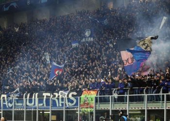Italia dhe Spanja po vuajnë pasojat e një ndeshjeje futbolli, kryebashkiaku: Ajo ndeshje ishte një “bombë biologjike”