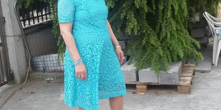 “Na solli kuzhinën e shpresën e saj”! Gruaja shqiptare ushqime dhe ëmbëlsira për personelin mjekësor italian: Kush është Tixhja?!