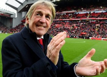 Legjenda e Liverpoolit fiton betejën me Covid-19, largohet nga spitali