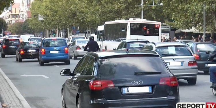 Rama tregon kur do të lejohet lëvizja e makinave dhe kur do të dalin pensionistët nga shtëpia