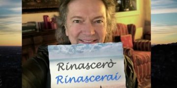 “Rinascerò, Rinascerai”: Kënga që po kthehet në ‘kolonën zanore’ të luftës për jetën! (Video)