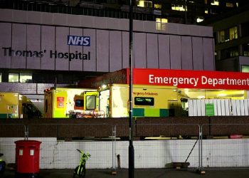 Covid-19, Boris Johnson ‘furnizohet’ me 4 litra oksigjen. Trump: Kemi dërguar në Londër një ilaç eksperimental