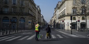 Si u pastrua ajri mbi Paris, Madrid dhe Milano pas masave të marra për t’i izoluar qytetarët në shtëpi?!