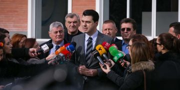 Kohë pandemie: Basha mbledh aleatët që do na shpëtojnë, Faten, Vasalin dhe Nardin