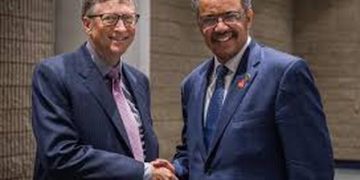 A do na lënë të lirë? Bota, peng i vaksinës së Bill Gates dhe bashkëpunëtorit të diktatorit gjakatar Mugabe, drejtorit të OBSH