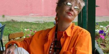 “Ka vdekur idhulli i rinisë kosovare të viteve 80, Violeta Rexhepagiçi”