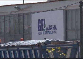 Qeveria pezullon 5 koncesione, por lë në fuqi privatizimet e Berishës që po rrjepin shqiptarët: Markimi i naftës, pullat fiskale, skanimi në dogana!