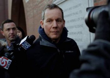 Virusi që ka paralizuar globin! Kush është profesori i Harvardit i arrestuar dhe akuzuar se ka ndihmuar në krijimin e Covid-19 në Kinë?! (GËNJEU PËR PAGESAT E DYSHIMTA nga Wuhan) Çfarë njofton Departamenti i Drejtësisë amerikane?