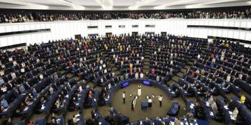 Ç’po ndodh me punën, shkollën, dyqanet dhe argëtimin?! Ja sesi janë liruar masat në 11 shtete europiane!