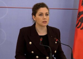 Ministrja Xhaçka publikon pamjet dhe jep njoftimin e rëndësishëm: “Së shpejti banesa të reja”!