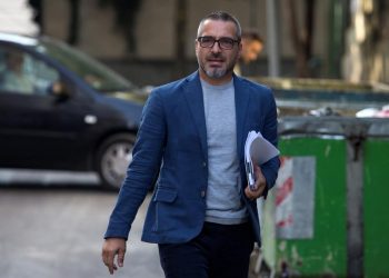 “Me pamjet po bënim shaka tek chati”, këngëtarja e njohur shqiptare tregon prapaskenat me Saimir Tahirin: Gjithmonë na linin që të…