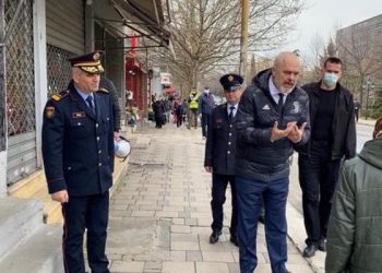 Fundjava në izolim për të gjithë me përjashtim të pensionistëve! Rama jep lajmin: Ja orari kur lejohen të dalin