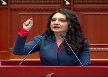 “Çdo punë e ka çuar për dreq”, Spiropali shpërthen ndaj Bashës: I ka dërguar edhe të birin nga mbrapa, se në gjyq nuk është përgjigjur!