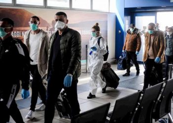 “Festë me birra dhe muzikë të lartë”, mediat italiane zbulojnë çfarë iu ndodhi dje mjekëve shqiptarë: Gjobiten me 500 euro një ditë para kthimit në Tiranë!